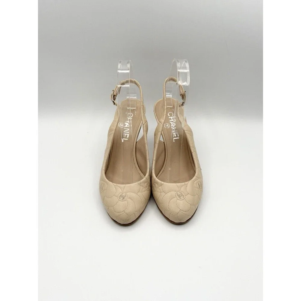 CHANEL beige slingback